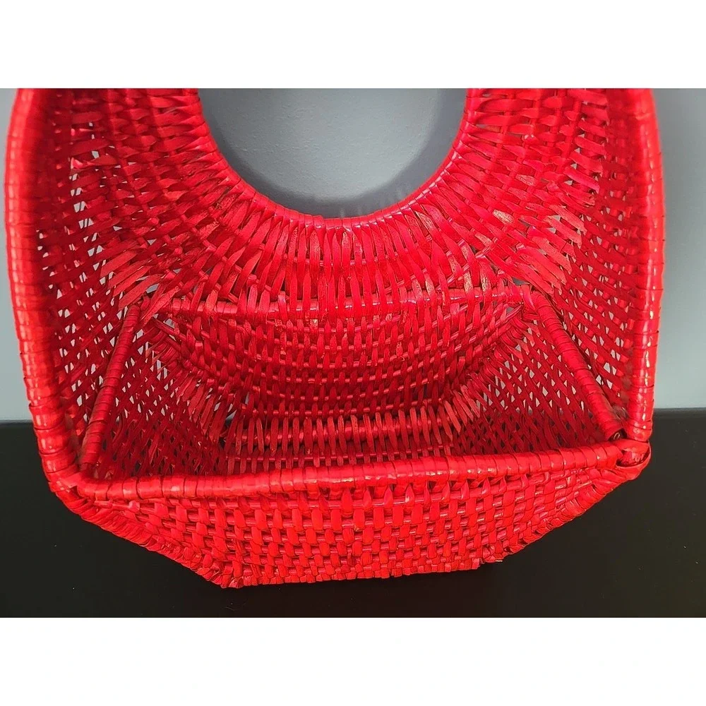 VINTAGE Red Wicker Farmhouse Mail‎ Flower Basket